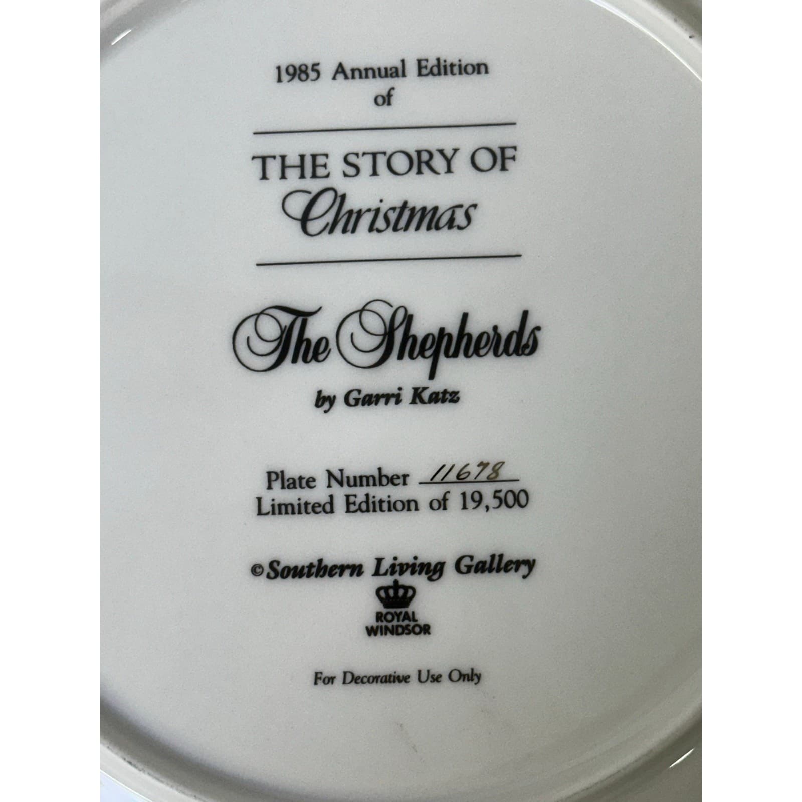 Southern Living Gallery 1985 Story of Christmas Plate 'The Shepherds' - Thumbnail 5