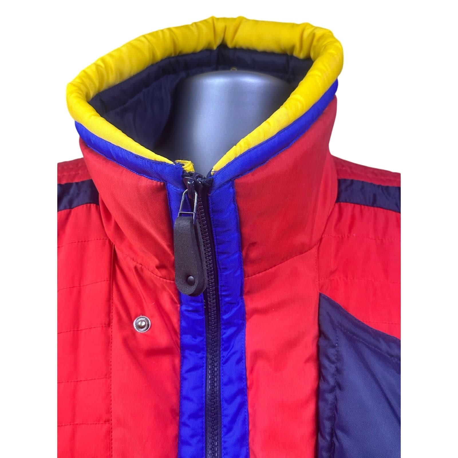Weekends Vintage 90's Retro Puffer Ski Jacket/Parka Red Yellow Navy Men's Large - Thumbnail 9
