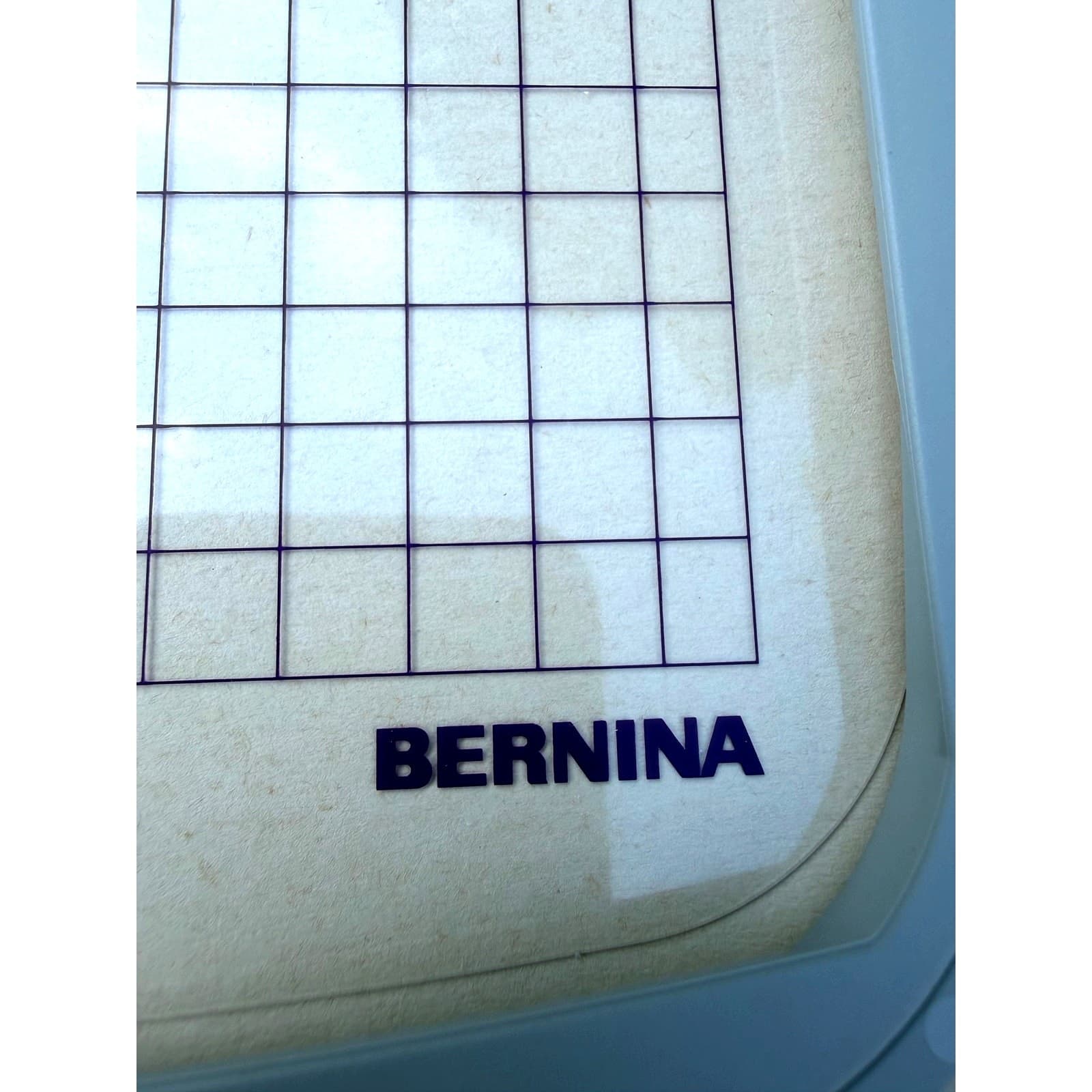 Genuine Bernina Large Embroidery Hoop 155x200 Artista 800 Series OEM w/Template - Thumbnail 2