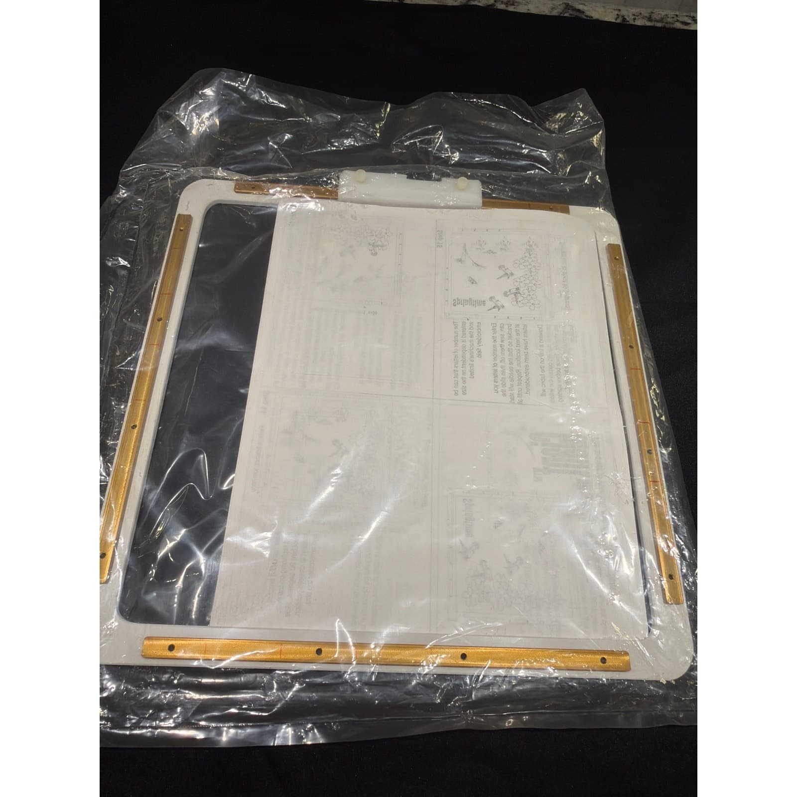 NEW Giant Hoop-It-All Embroidery Hoop Bernina Deco 500-600 Brother PE Babylock - Thumbnail 3