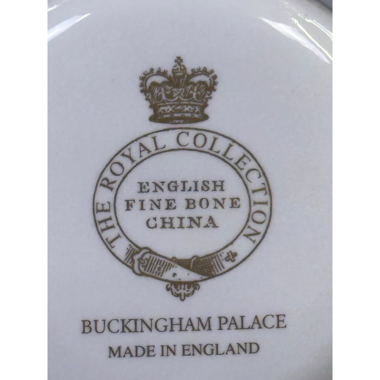 Buckingham Palace The Royal Collection Bone China Coffee Tea 3.75" Mugs-Set of 2 - Thumbnail 9