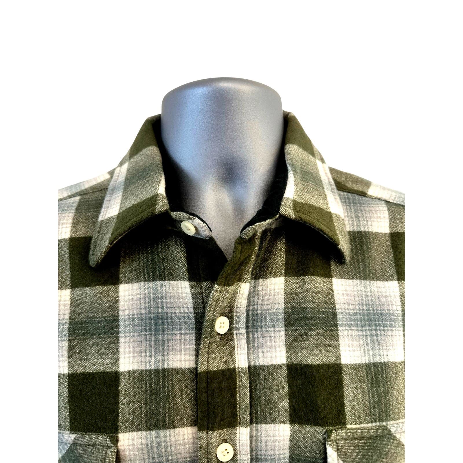PENDLETON 'Maverick' Merino 100% Wool Plaid Shirt Button Pockets-Men's Size L - Thumbnail 2