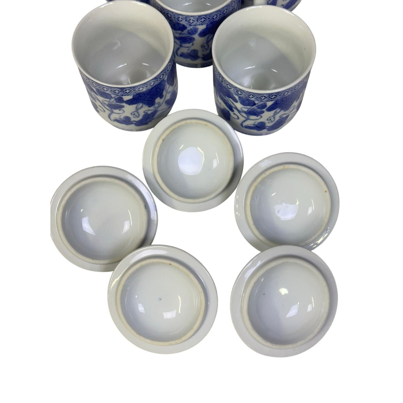 Chinoiserie Style Blue and White Butterfly/Strawberries Tea Mugs w/Lids-Set of 5 - Thumbnail 6