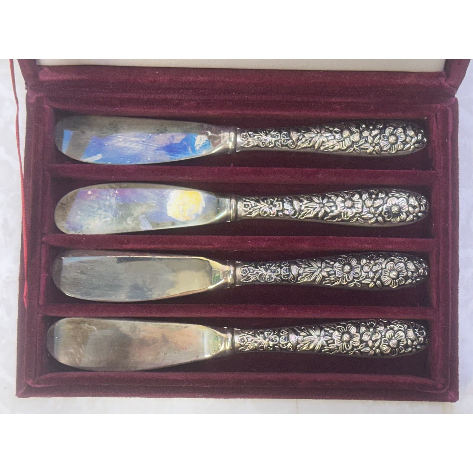 American Silversmiths Collection Godinger Silverplate Floral Spreaders w/Case-4 - Thumbnail 3