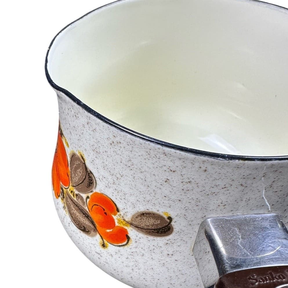 Sanko Ware Japan Show Pans 1 Quart Saucepan with Pour Spout Vintage - Thumbnail 6