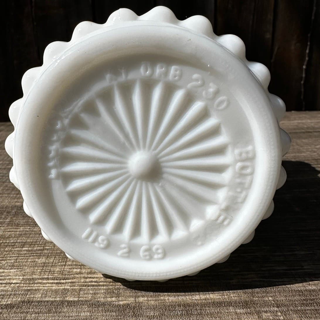 Jim Beam Vintage 1969 Milk Glass Empty Decanter Bottle KY DRB-230 - Thumbnail 5