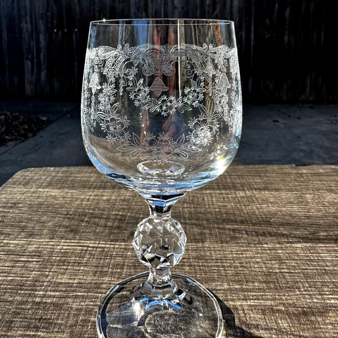 Bohemia Crystal 'Cascade Bell' Etched 5.75" Wine Glasses Cut Ball Stem- Set of 5 - Thumbnail 2