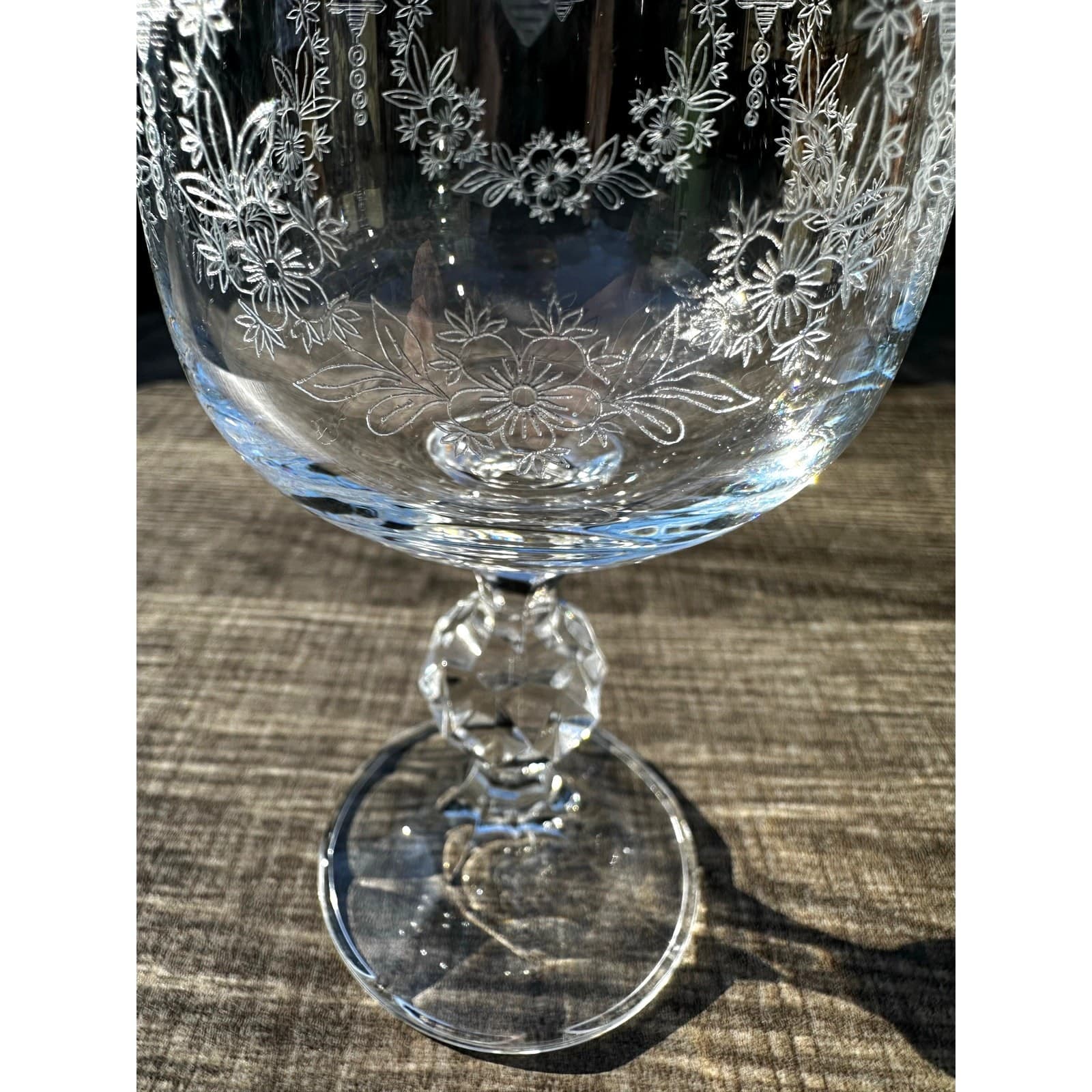 Bohemia Crystal 'Cascade Bell' Etched 5.75" Wine Glasses Cut Ball Stem- Set of 5 - Thumbnail 7