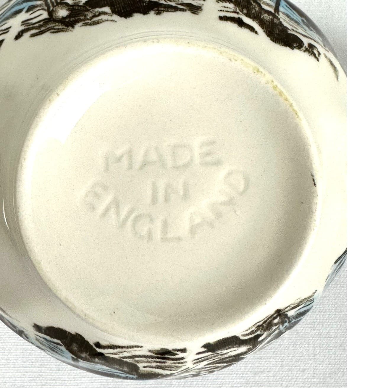 Johnson Bros Friendly Village England Vintage 'The Ice House' Cup & Saucer Set! - Thumbnail 11
