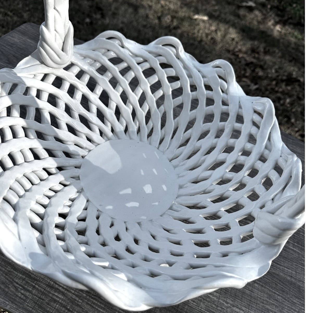 Ceramic Woven White Lattice Ruffle Top Large Handled 13" Centerpiece Basket - Thumbnail 9
