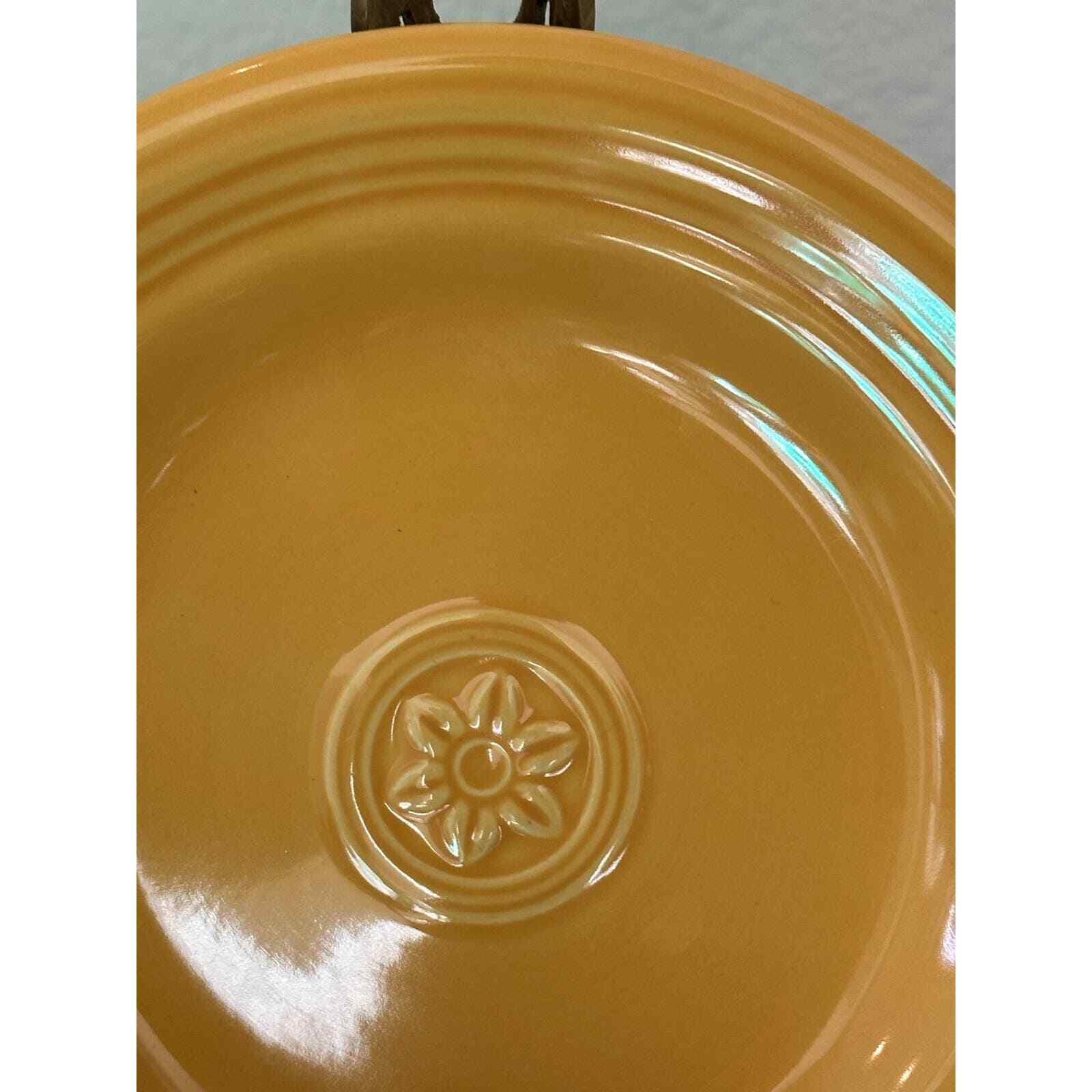 Oneida Petals Marigold Yellow Flower Salad/Dessert Plate-8" Discontinued - Thumbnail 4