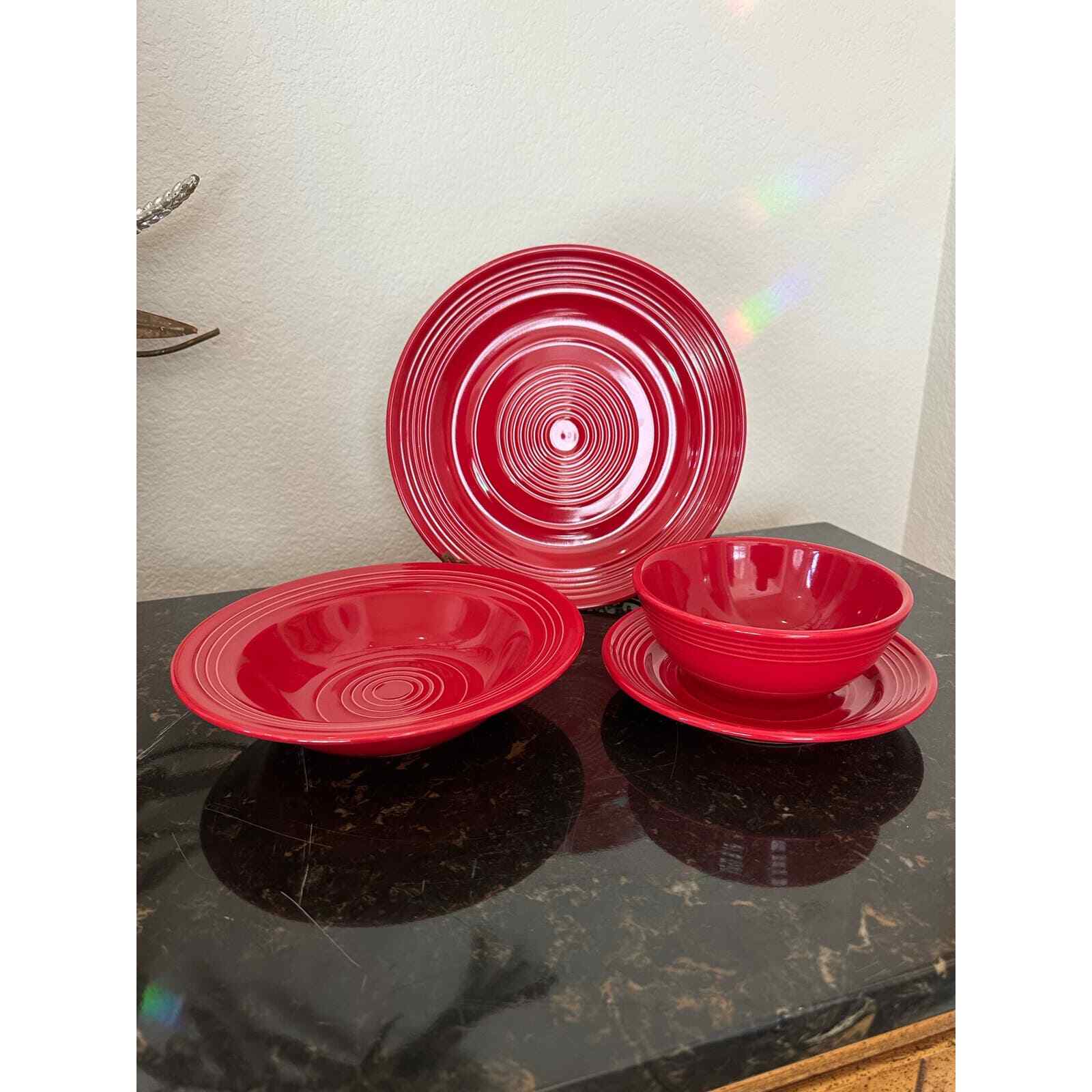 Tuxton Home Concentric Dinnerware Cayenne Red-4 Piece Place Setting