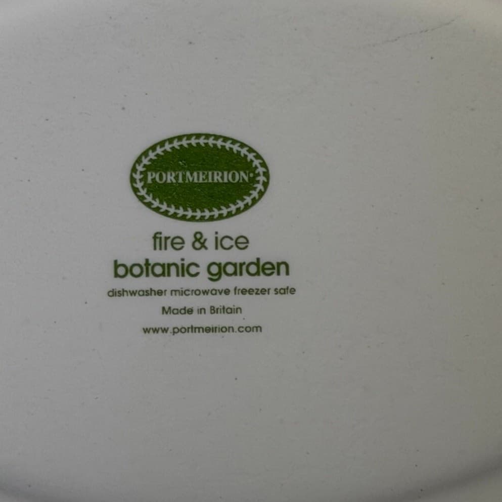 Portmeirion Fire and Ice Botanic Garden Magnolia Altissima 13.5" Handled Baker - Thumbnail 9