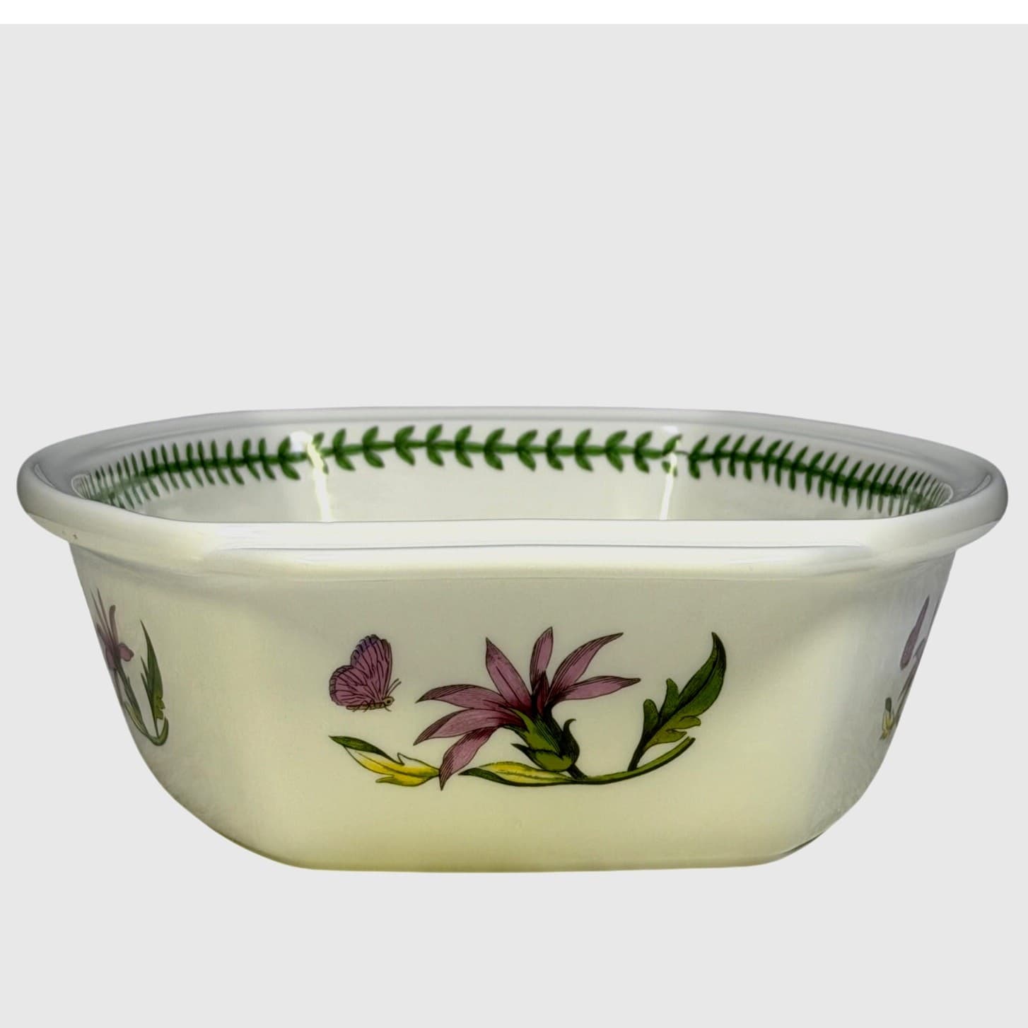 Portmeirion Fire and Ice Botanic Garden Magnolia Altissima 13.5" Handled Baker - Thumbnail 5