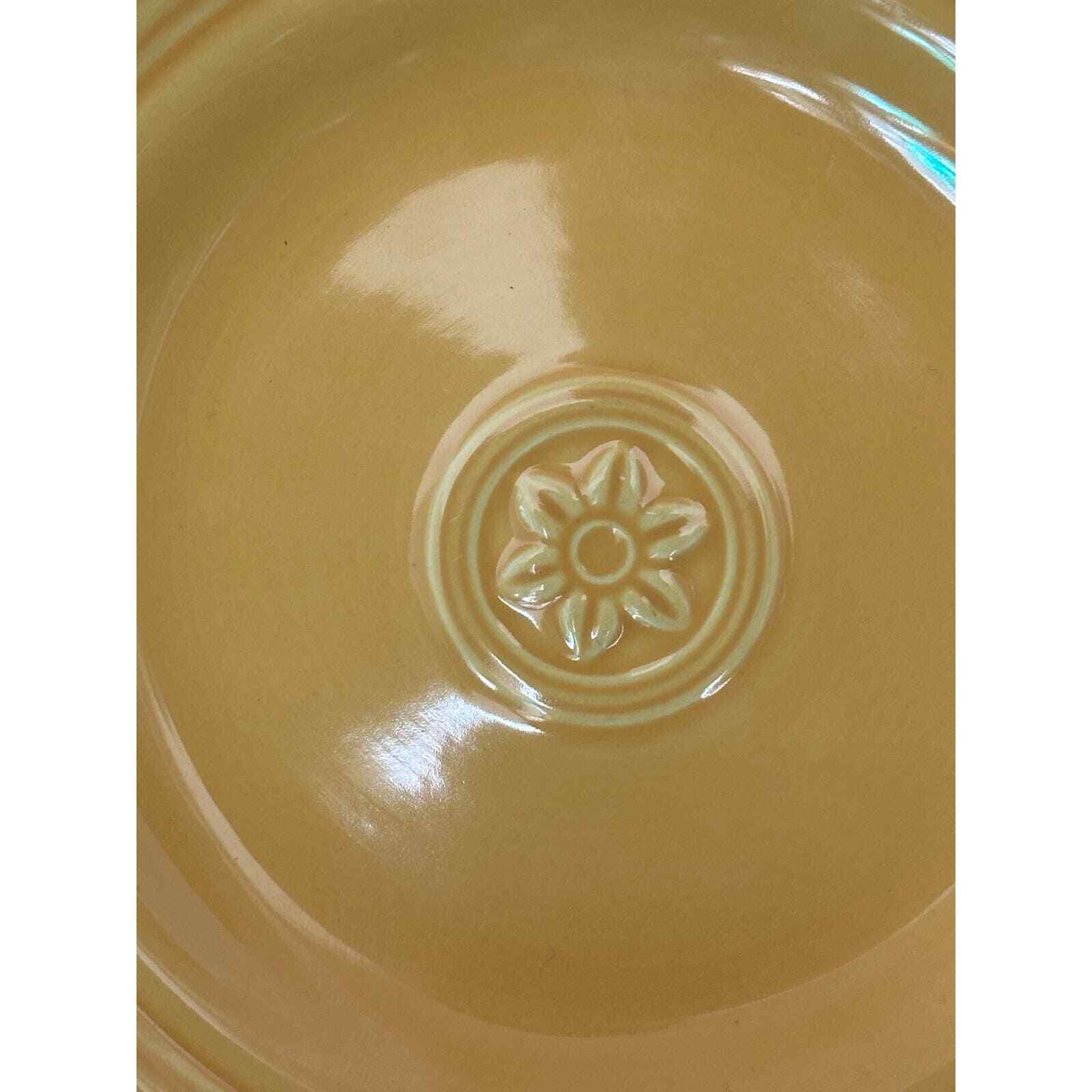 Oneida Petals Marigold Yellow Flower Salad/Dessert Plate-8" Discontinued - Thumbnail 2