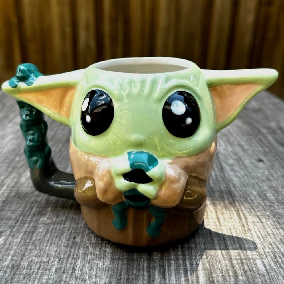 Star Wars Baby Yoda (Grogu) Hand Painted Three-Dimensional Coffee Tea Mug Zak!