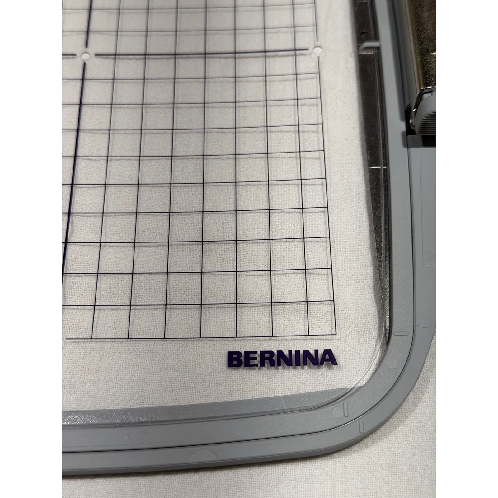 Bernina Large Oval Embroidery Hoop Metal Reinforced Frame Excellent Condition - Thumbnail 6
