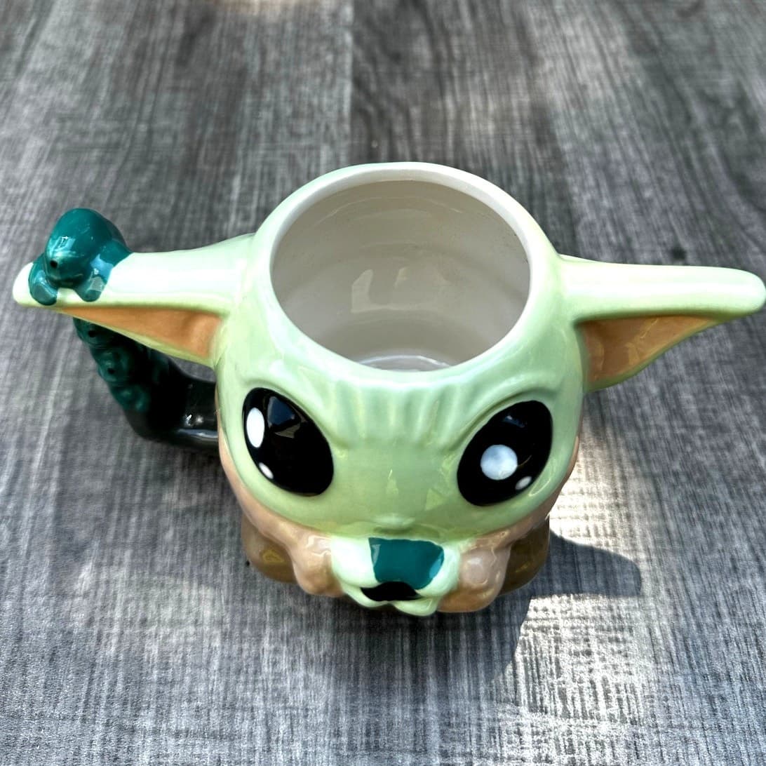 Star Wars Baby Yoda (Grogu) Hand Painted Three-Dimensional Coffee Tea Mug Zak! - Thumbnail 2