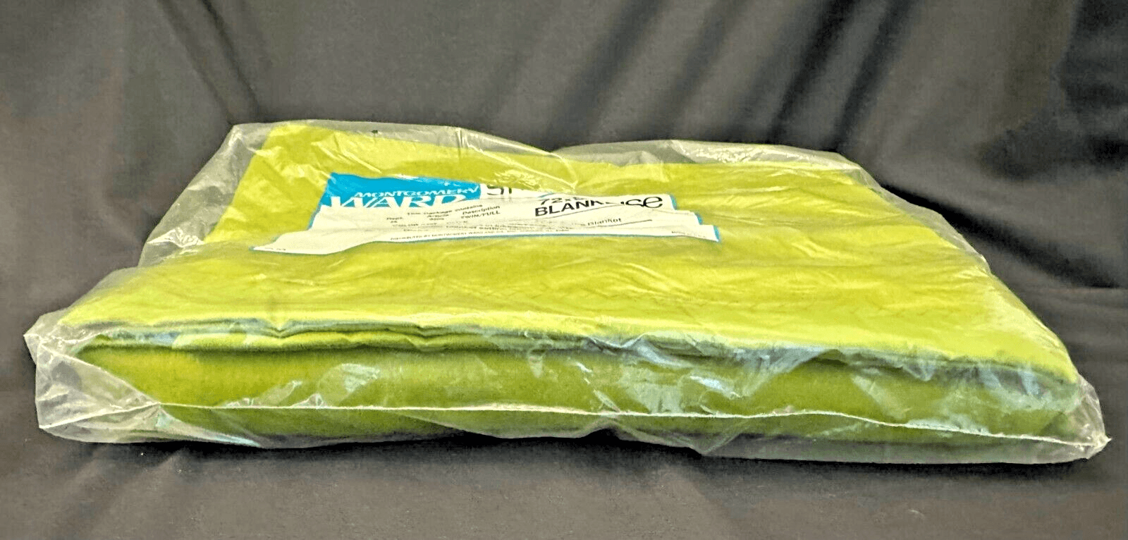 Vintage Montgomery Ward Style House Green Twin/Full Blanket-Original Packaging - Thumbnail 4