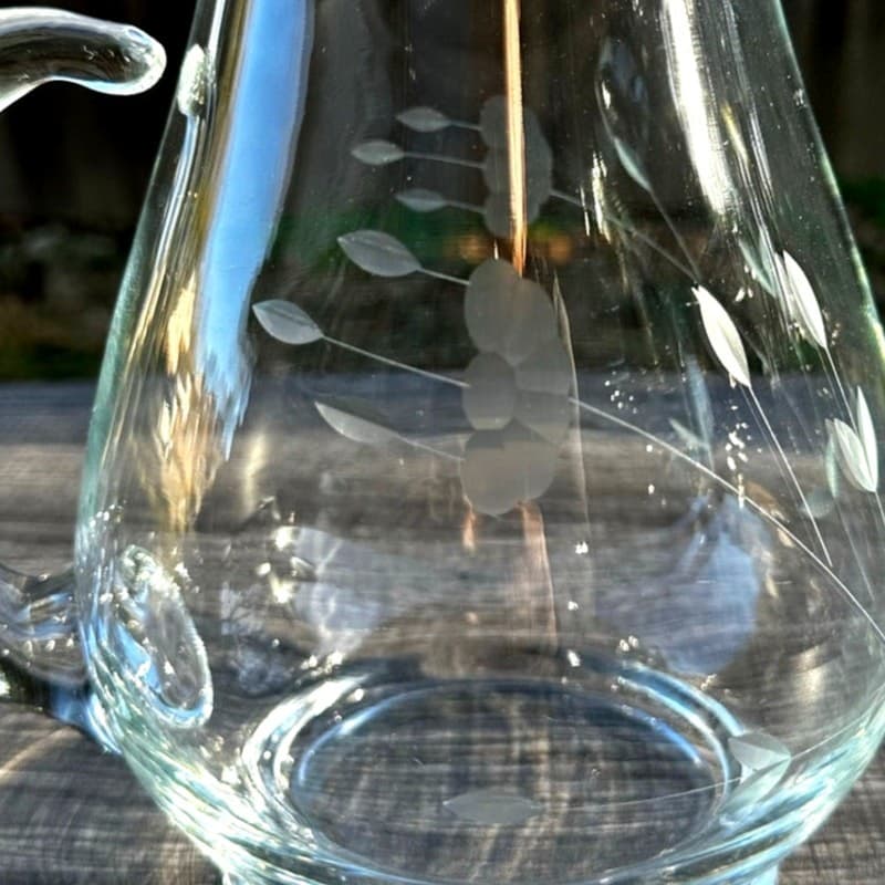 Princess House Heritage Tall 10" Crystal Etched #459 Pitcher 72 oz-Excellent - Thumbnail 2