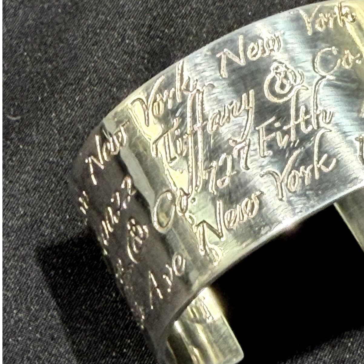 Tiffany & Co Notes 727 Fifth Ave NY 10022 Sterling Silver Wide Cuff Vintage 1997 - Thumbnail 7