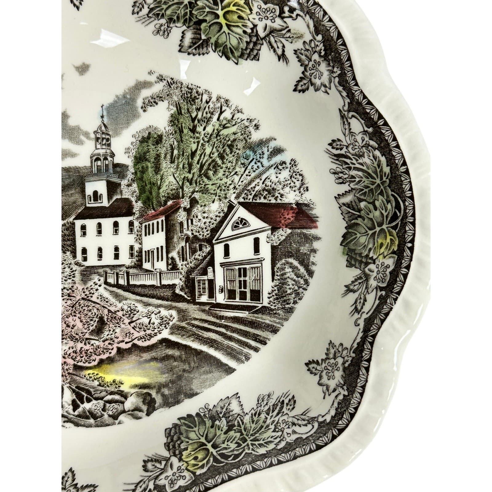 Johnson Bros Friendly Village England Vintage Village Green 11" Scalloped Bowl - Thumbnail 5