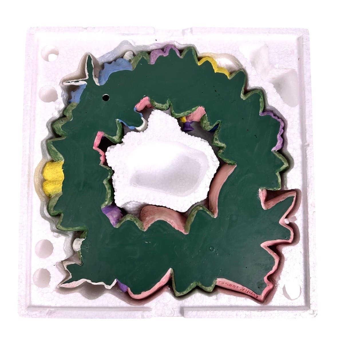This York Resin Easter Wreath with Bunny Rabbits Vintage 1995 in Original Box! - Thumbnail 10