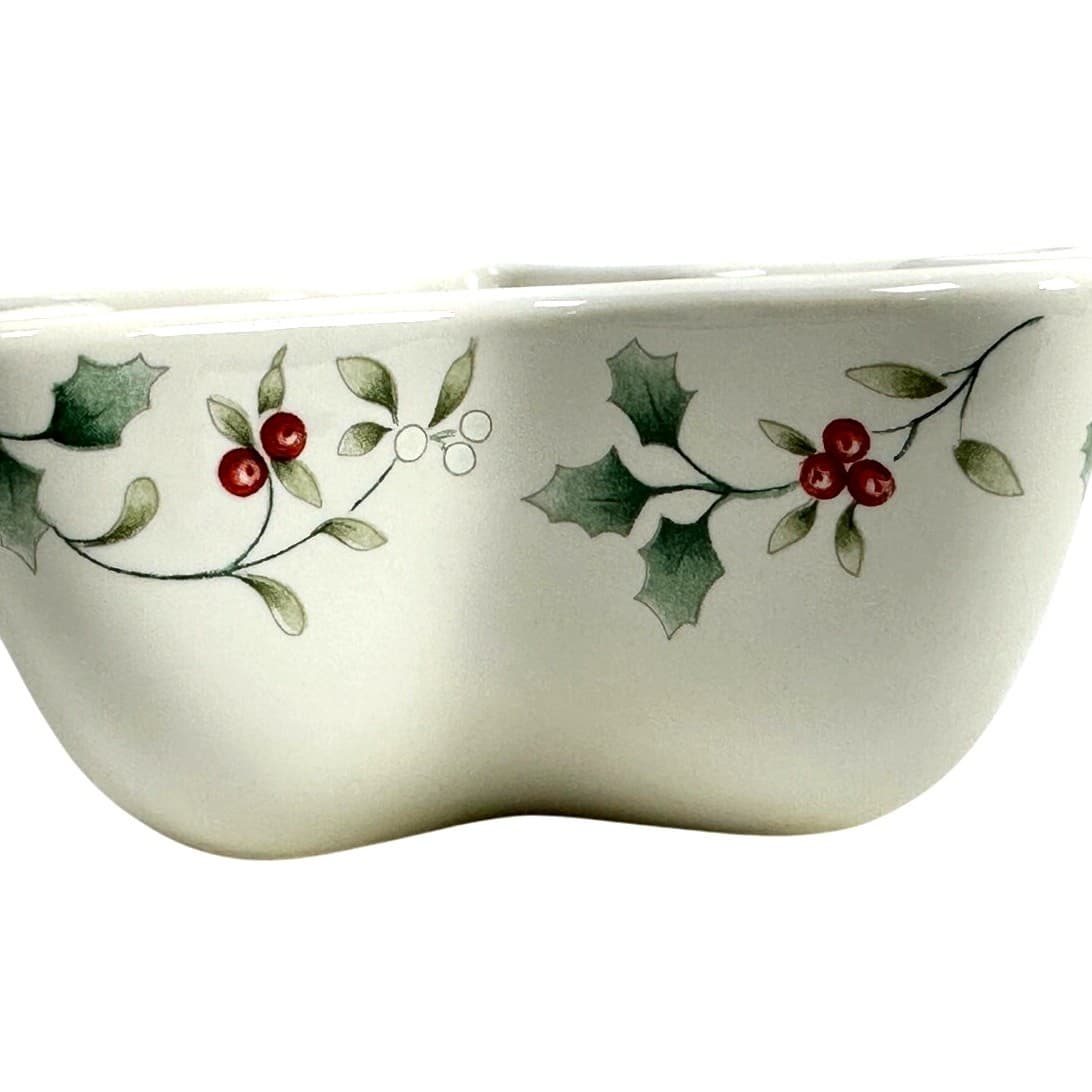 Pfaltzgraff Winterberry Star Shaped Accent Candy Nut Dish - Thumbnail 2