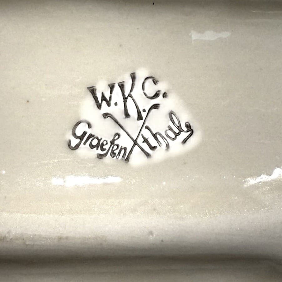 Antique WKC Gräfenthal German Porcelain 6.5" Pekingese Dog Figurine c. 1900-1925 - Thumbnail 2
