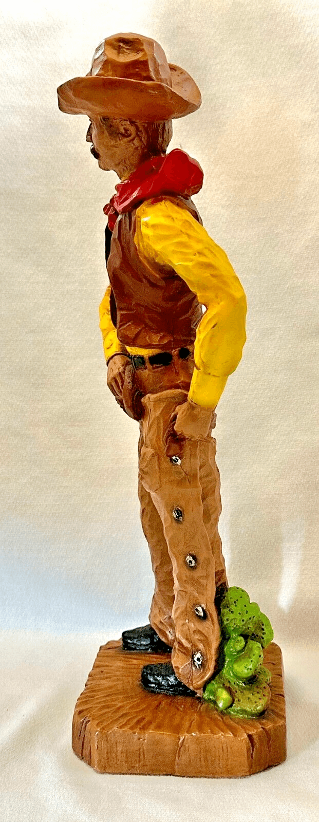 Universal Statuary Company Chicago 1976 Cowboy Figure signed Y. Kendrick 16.5" - Thumbnail 5