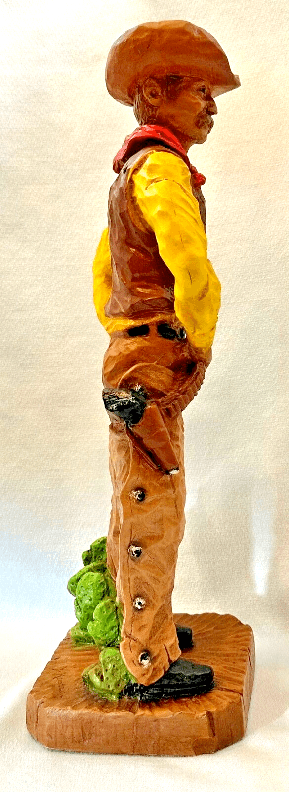 Universal Statuary Company Chicago 1976 Cowboy Figure signed Y. Kendrick 16.5" - Thumbnail 4