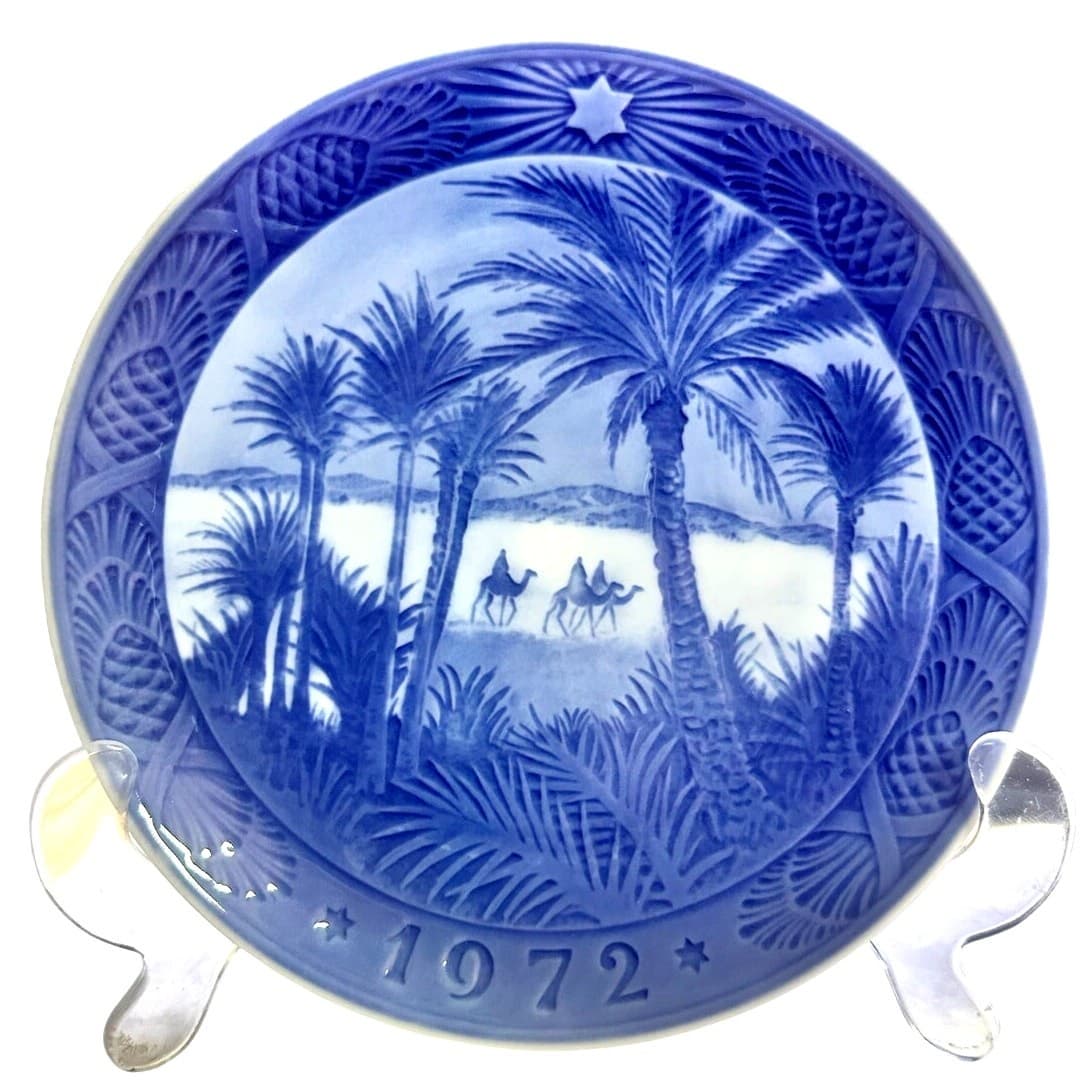 Royal Copenhagen Denmark 1972 Annual Christmas Plate 'In The Desert'