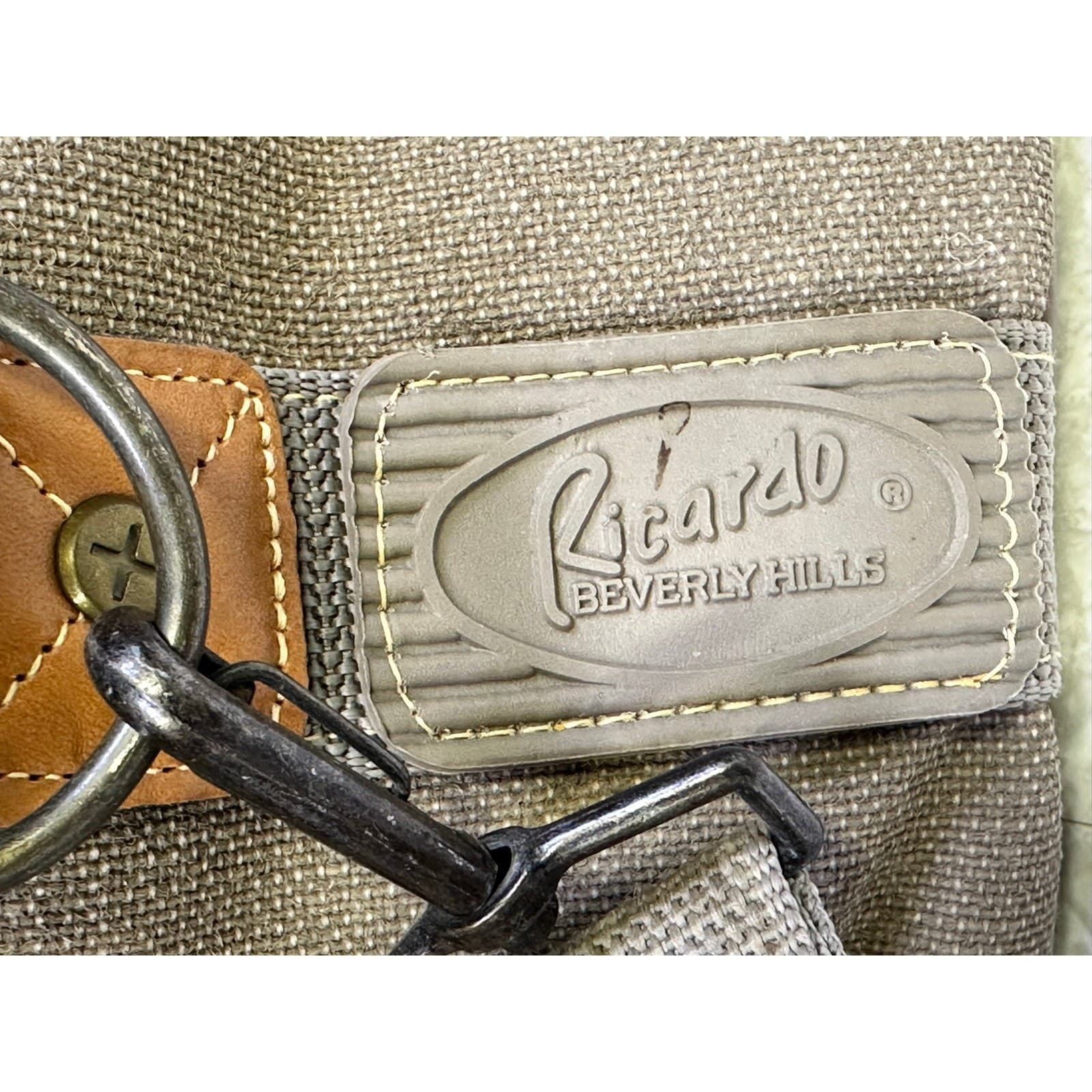Ricardo Beverly Hills 13" Cosmetic/Carryon Canvas/Leather Bag Shoulder Strap - Thumbnail 7