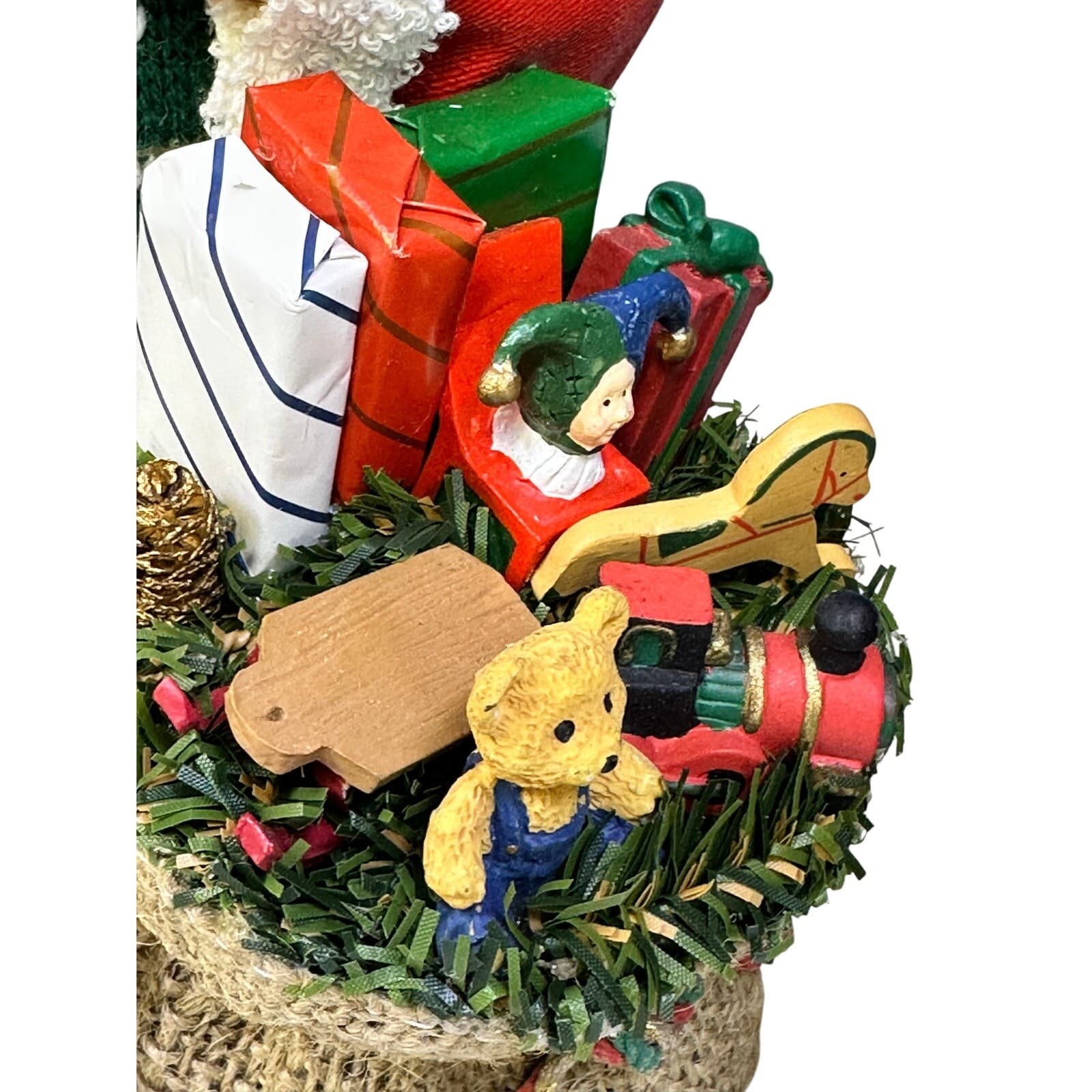 Grandeur Noel Collectible Hand Painted Fabric Mache 11" Santa Figurine-Set of 2 - Thumbnail 7