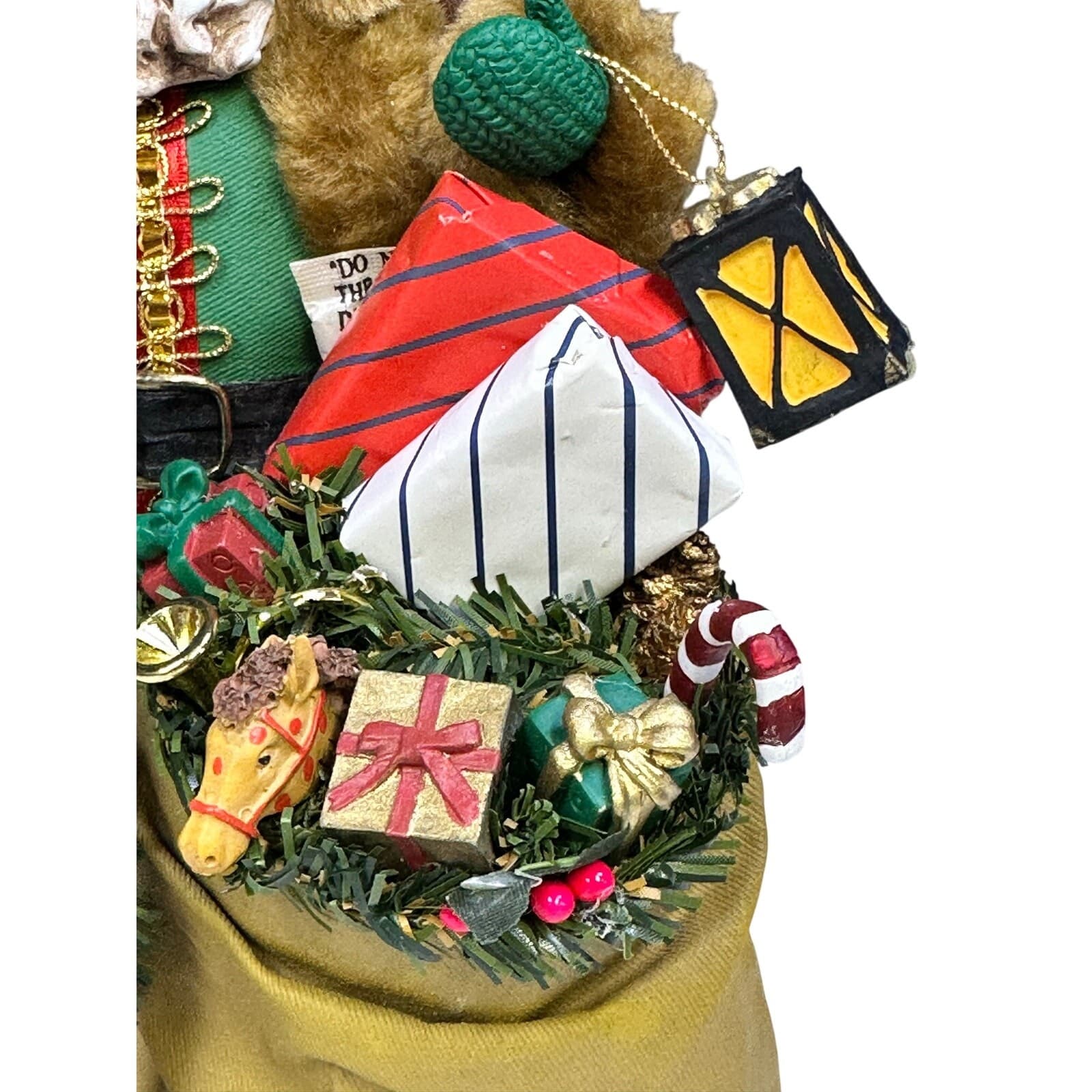 Grandeur Noel Collectible Hand Painted Fabric Mache 11" Santa Figurine-Set of 2 - Thumbnail 10