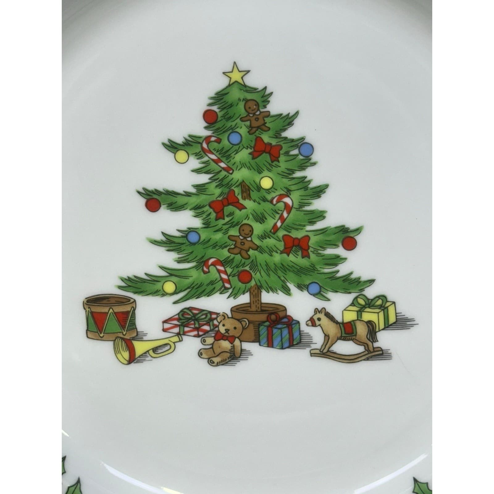 Tienshan Retired 1996-1999 'Holiday Hostess' 10.75" Dinner Plates-Set of 4 - Thumbnail 2