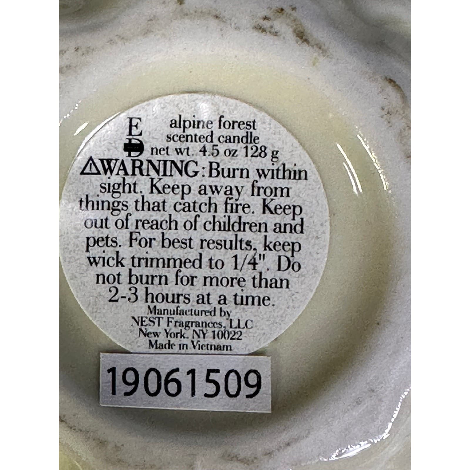 Nest Fragrance Alpine Forest Scent Candle in Ceramic Acorn Pineapple Trinket Jar - Thumbnail 6