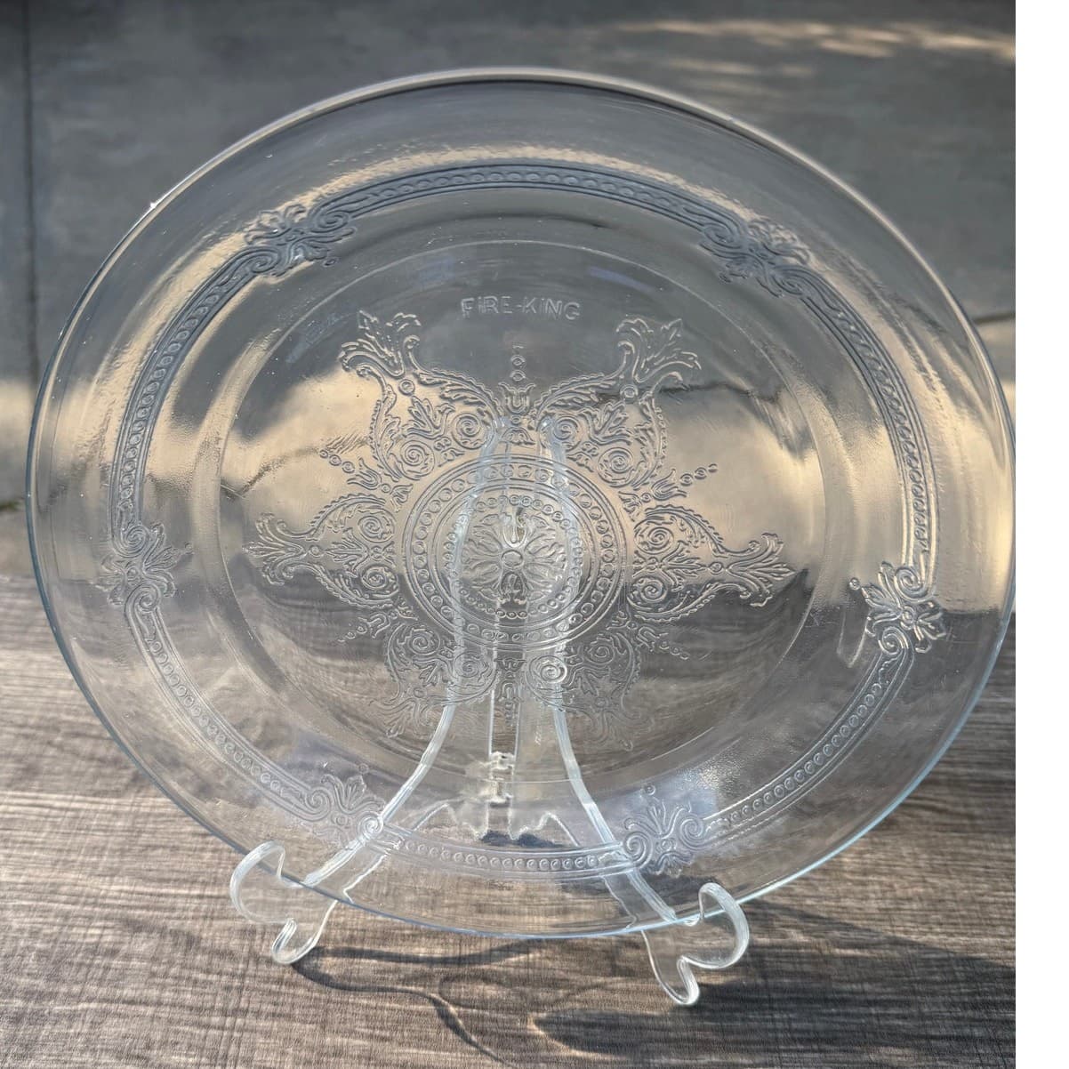 Anchor Hocking Fire-King 'Philbe' 9.75" Vintage Pie Plate Sapphire Blue Tint - Thumbnail 4