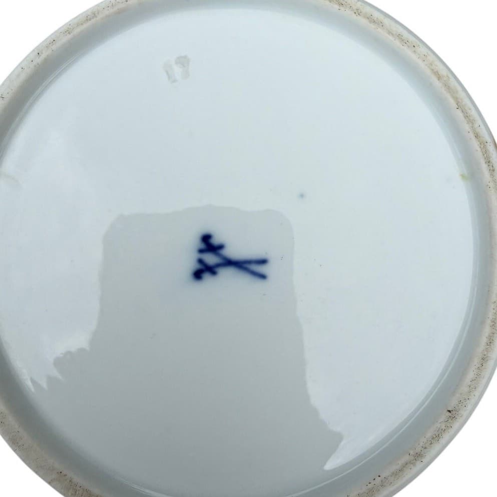 Antique Meissen Hand Painted Bird & Butterfly Porcelain Trumpet Vase 9.5" - Thumbnail 17