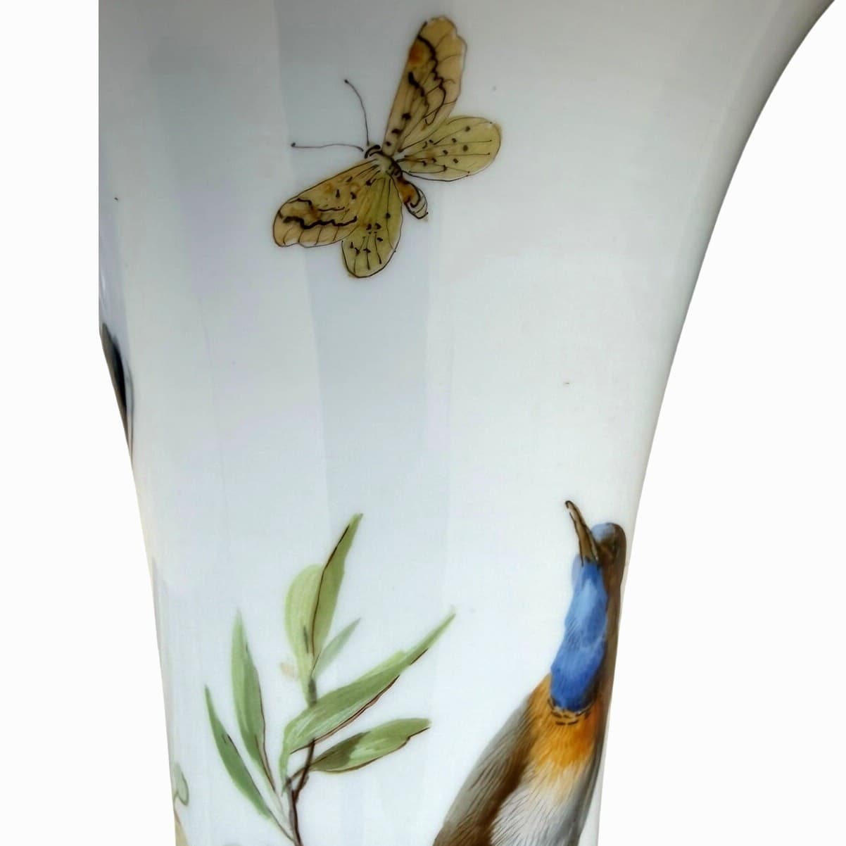 Antique Meissen Hand Painted Bird & Butterfly Porcelain Trumpet Vase 9.5" - Thumbnail 6