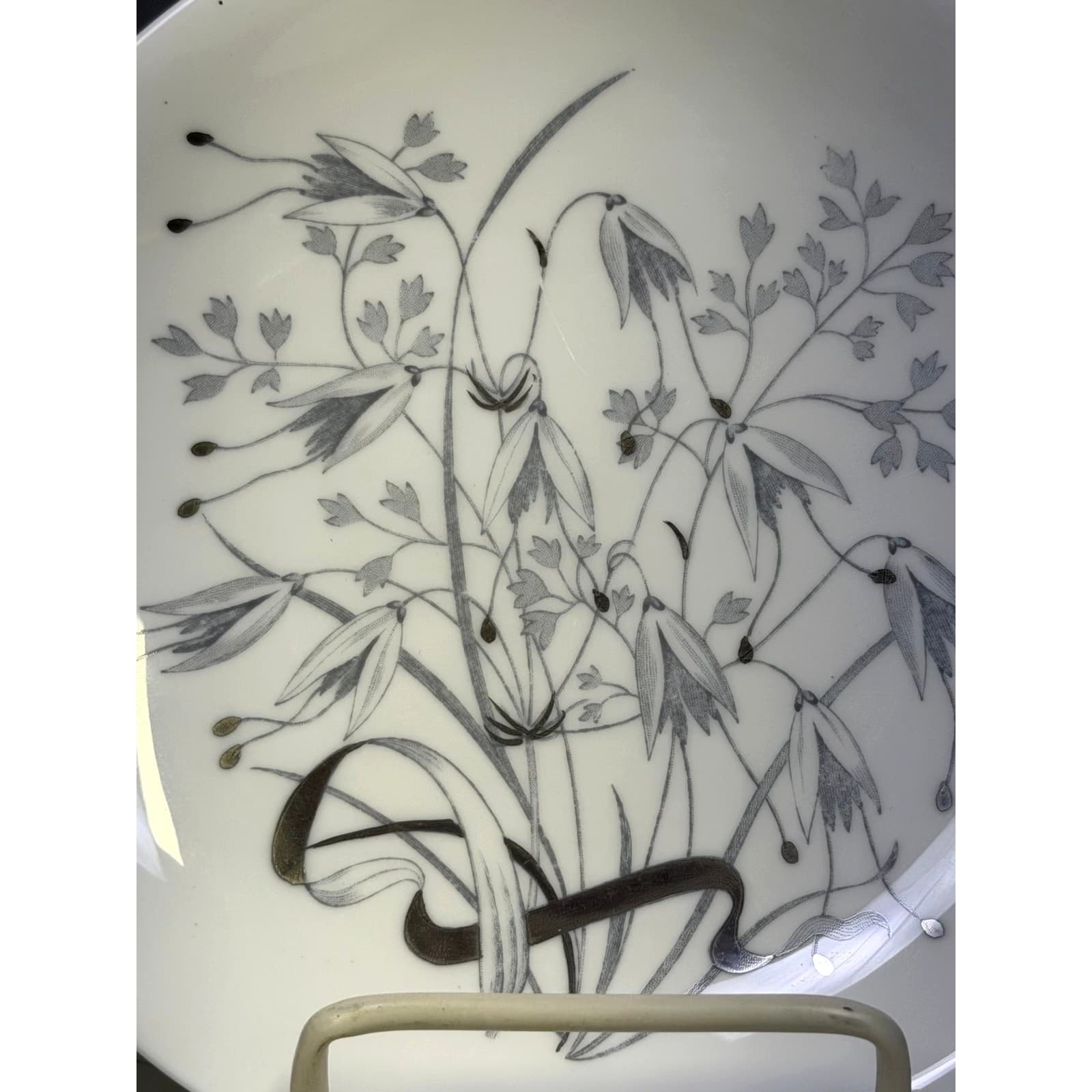 Wedgwood Retired 1952-1965 'Wild Oats' Bone China 6.75" Dessert Plates-Set of 8 - Thumbnail 2