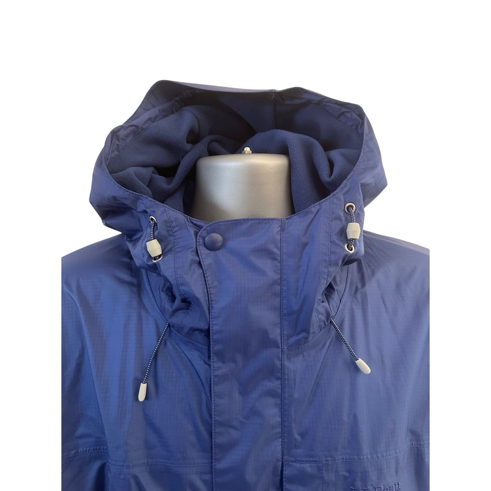 L L Bean 293753 Men's Large Nylon Mountain Parka Navy Blue Hood Water Resistant - Thumbnail 2