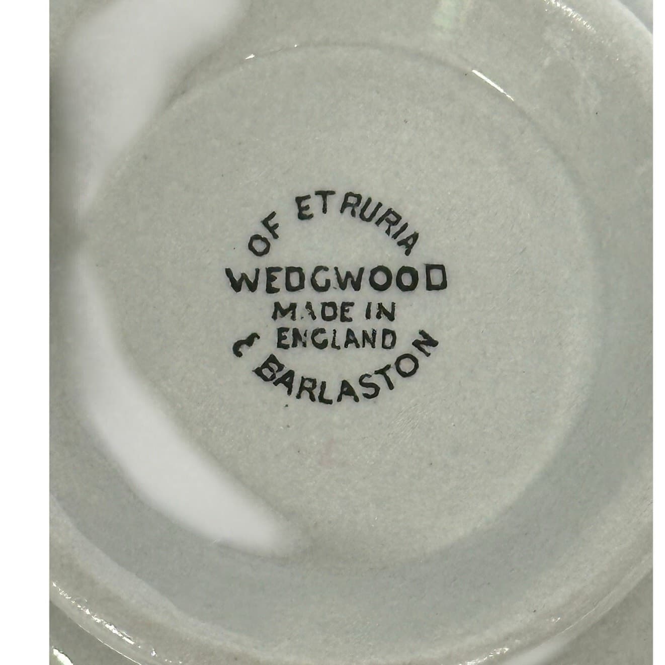 Wedgwood 1957-1964 Retired 'Partridge in a Pear Tree' 2 Footed Cups/4 Saucers - Thumbnail 8
