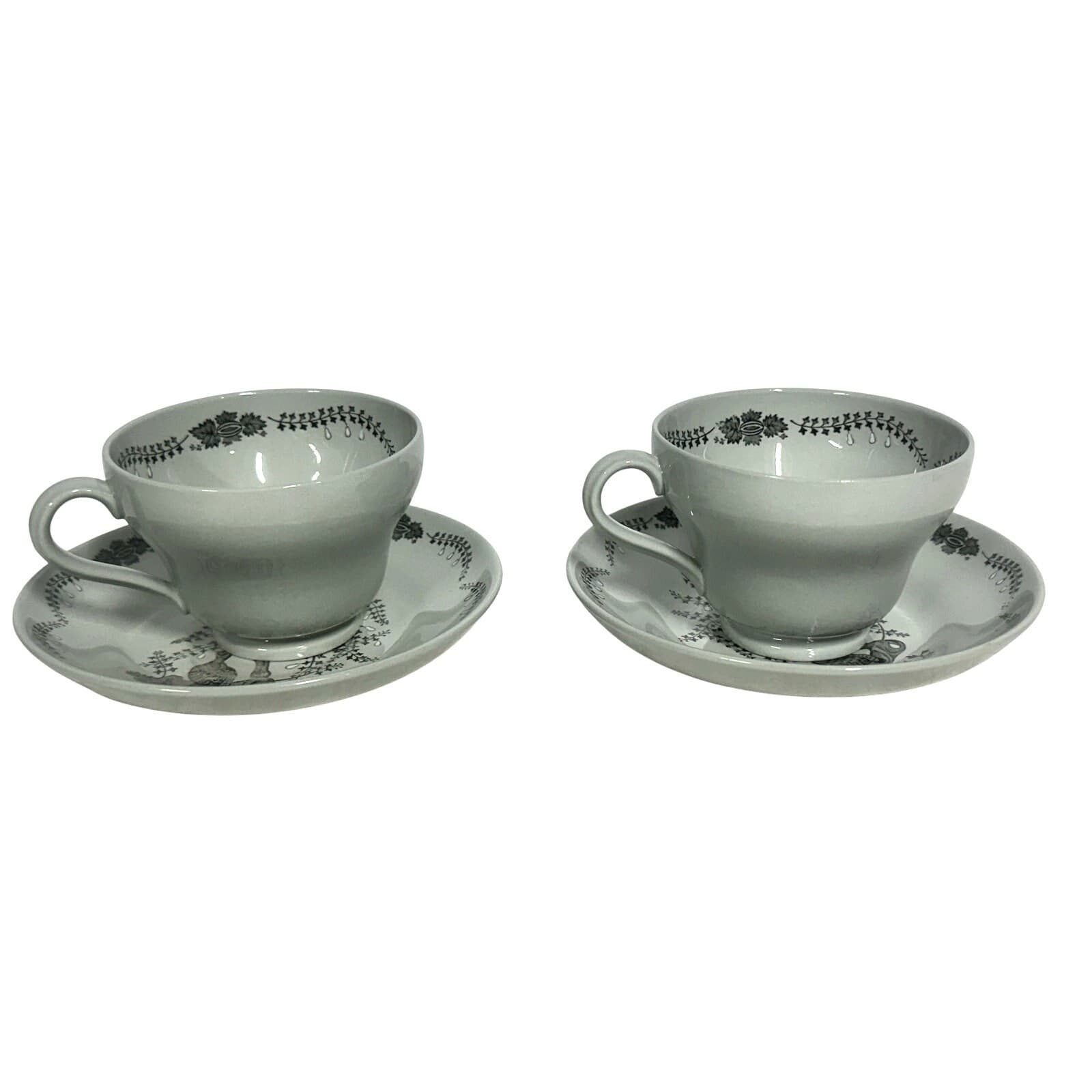 Wedgwood 1957-1964 Retired 'Partridge in a Pear Tree' 2 Footed Cups/4 Saucers - Thumbnail 3