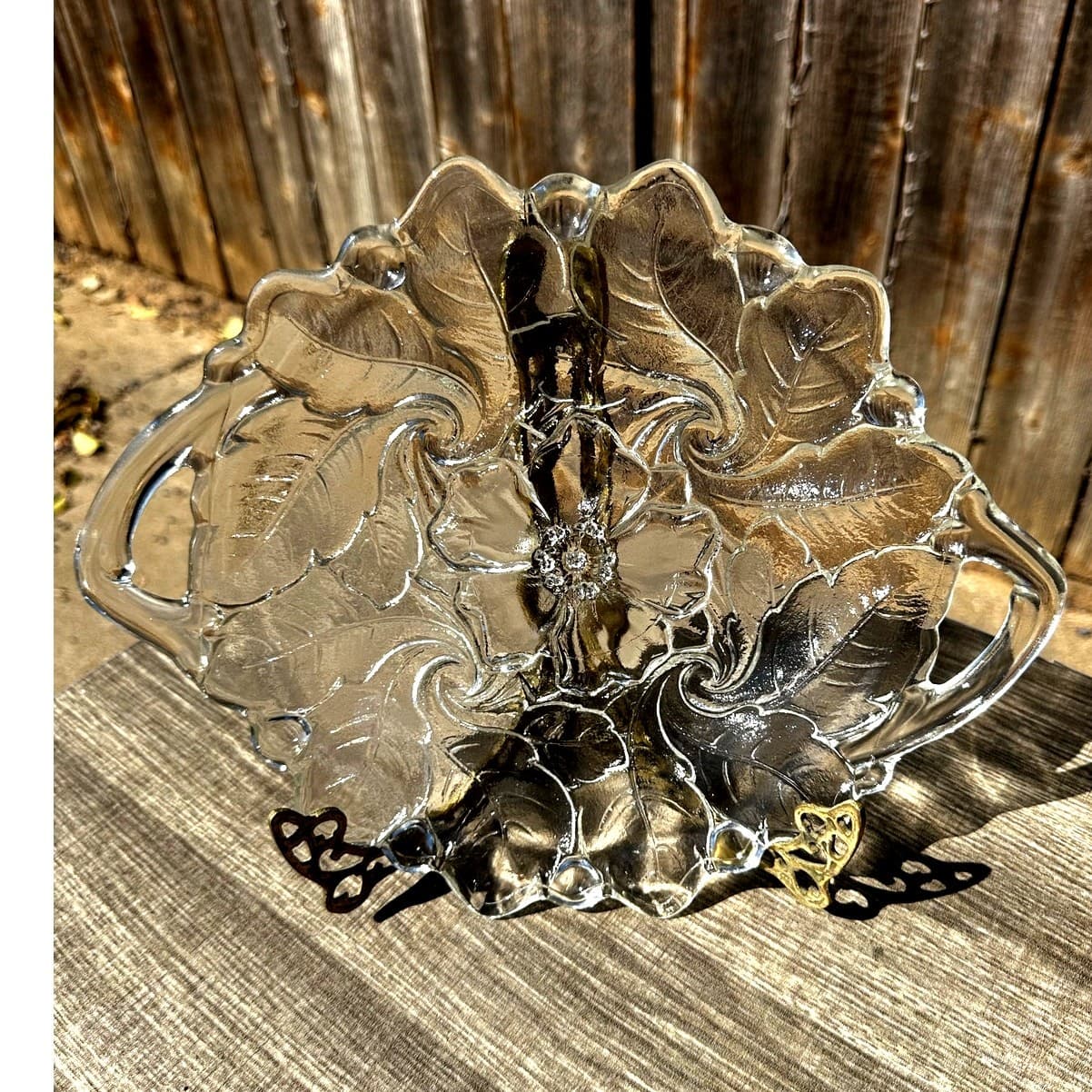 Indiana Glass Vintage Wild Rose Clear Textured Glass Handled Cake Plate/Tray - Thumbnail 6