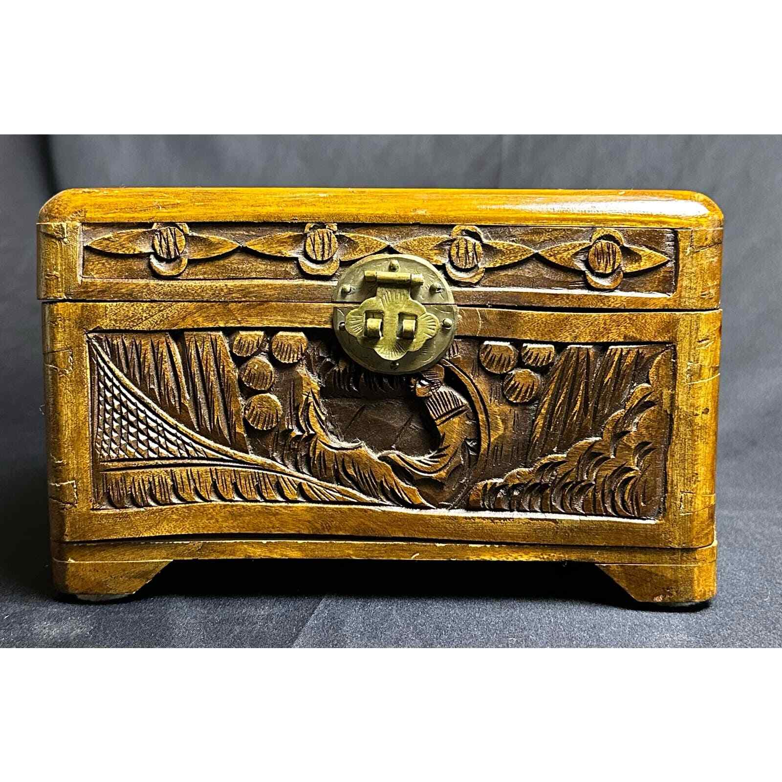 Old Vintage Chinese Carved Camphor Timber Wooden Chest Jewelry Vanity Tea Box - Thumbnail 2