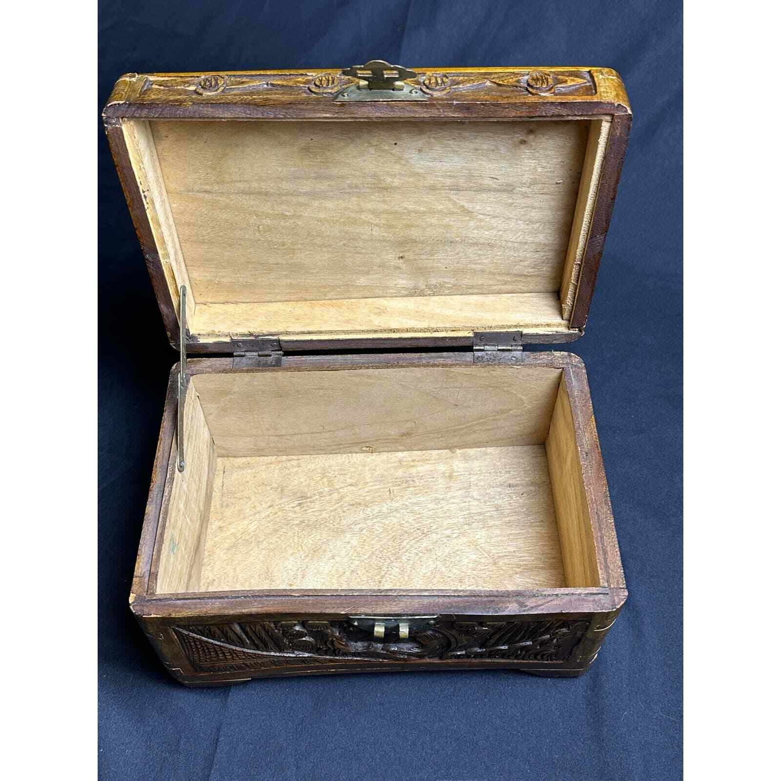 Old Vintage Chinese Carved Camphor Timber Wooden Chest Jewelry Vanity Tea Box - Thumbnail 7