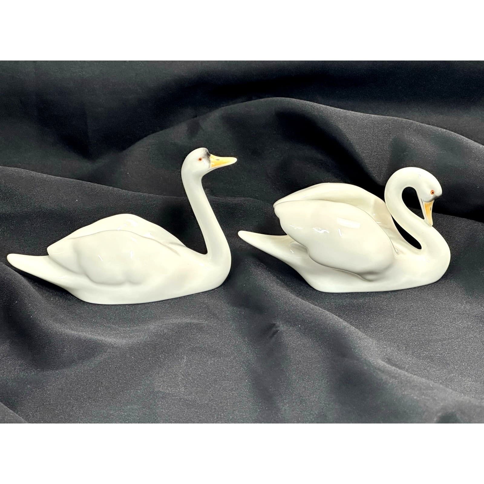 Noritake Studio Collection Bone China Pair of Swan Figurines-Exquisite - Thumbnail 2