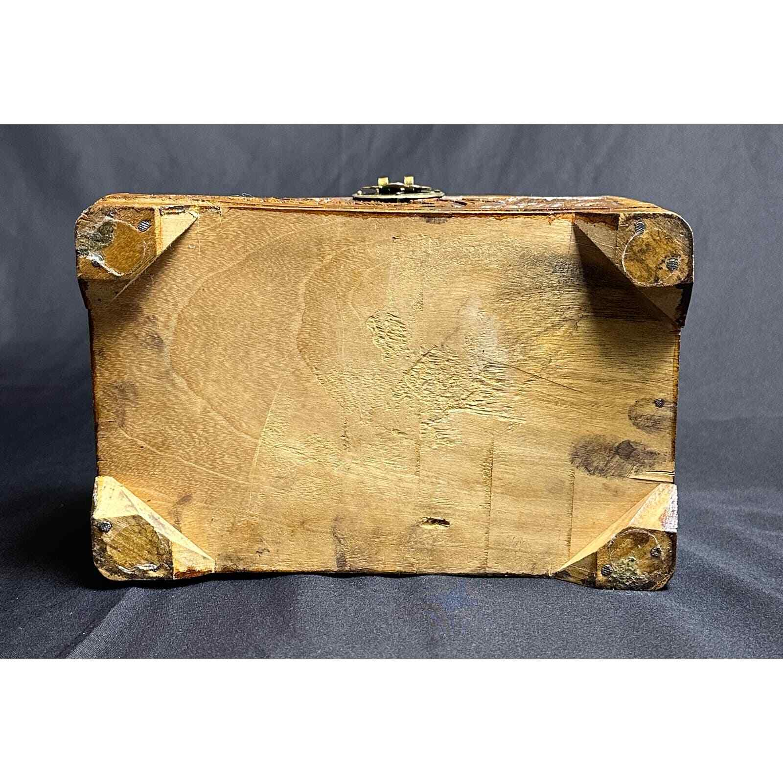 Old Vintage Chinese Carved Camphor Timber Wooden Chest Jewelry Vanity Tea Box - Thumbnail 8