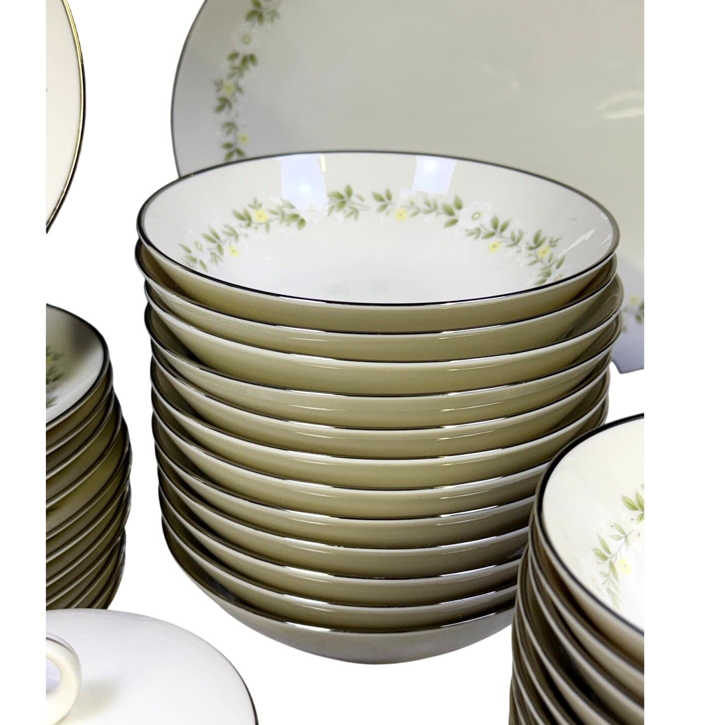 Noritake 'Cornelia' Ivory China Retired 1968-76-115 Piece Set-Service For 12 - Thumbnail 9